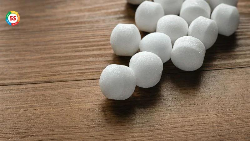 băng phiến đuổi gián