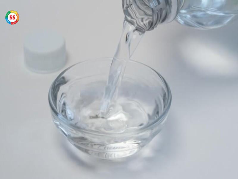 cách đuổi gián ra khỏi phòng