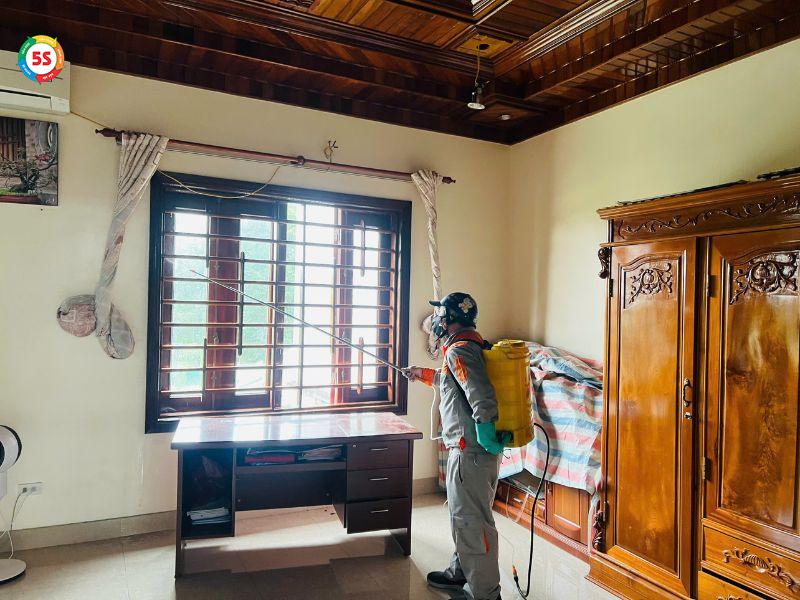 Dịch vụ tiêu diệt côn trùng trong khu vực dân cư