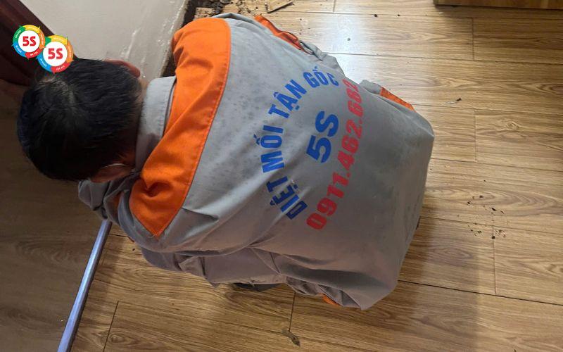 Diệt mối khách sạn Vinh